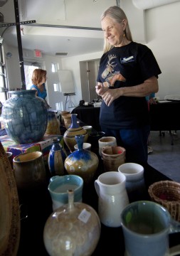 DFAC_Pottery_Sale-2720 (1)
