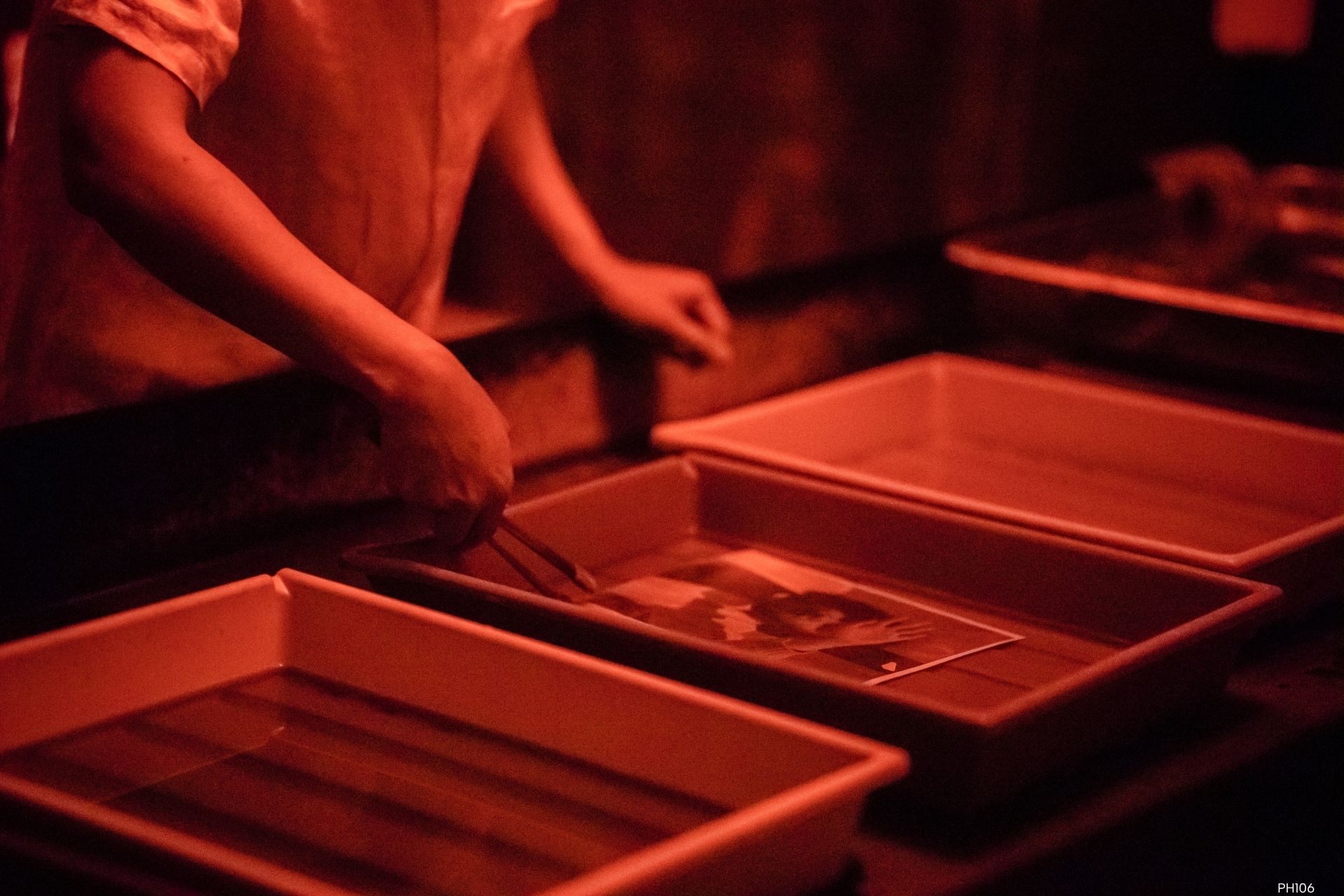 PH106 Exploring Film Photography & Darkroom Techniques
