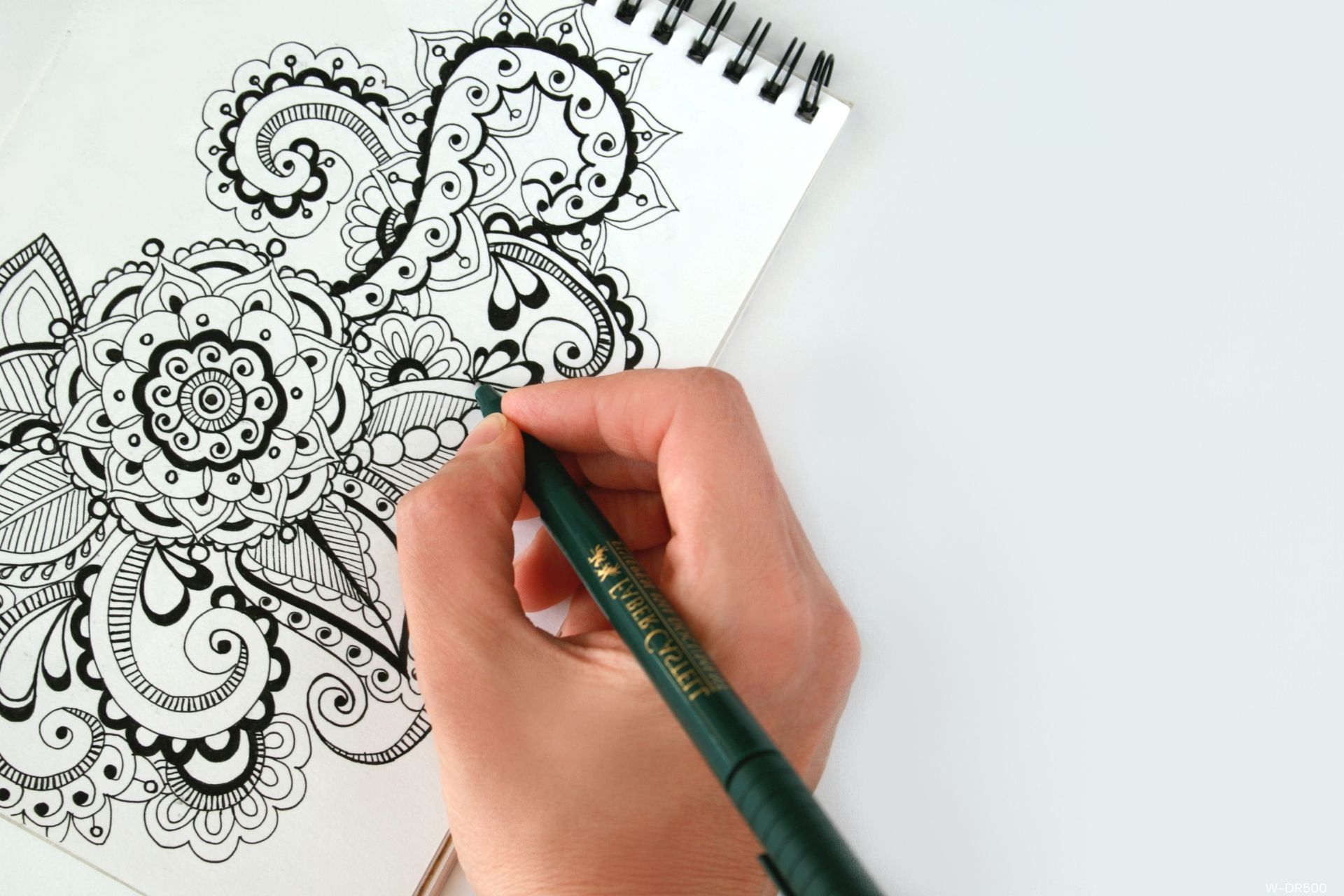 W-DR500 Zentangle Relax, Draw, Explore Patterns